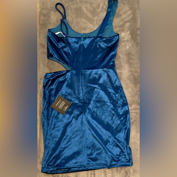 NWT Lulu’s Velvet Metallic Teal Green Formal or Semi-Formal - Picture 8 of 11